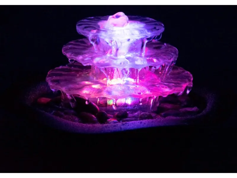 Dobar Zimmerbrunnen Kaskade Blüte dreistufig in Metallic-Optik mit Deko-Steinen