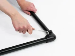 Schränke^Eckstück 90° für Stahlrohr Ø 2,7 cm