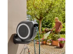 Gardena Wand-Schlauchbox RollUp M mit 20 m Gartenschlauch