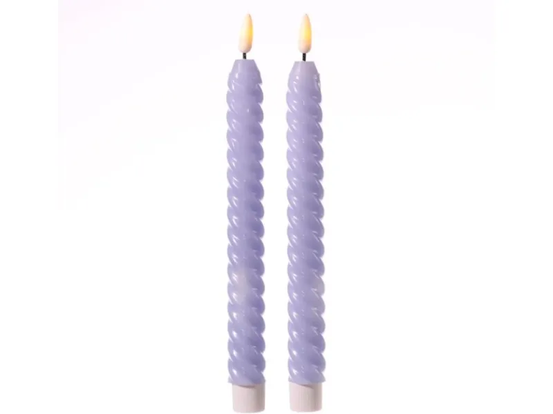 MARELIDA LED Stabkerzen Twist Tafelkerzen Gedreht Echtwachs Flackernd 25cm Flieder 2St