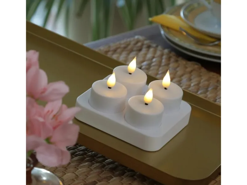 MARELIDA LED Teelichter 4 Stück Mit Ladestation USB Wiederaufladbar D 4cm Flackernd Weiß