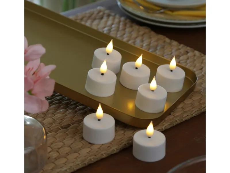 MARELIDA LED Teelichter 4 Stück Mit Ladestation USB Wiederaufladbar D 4cm Flackernd Weiß