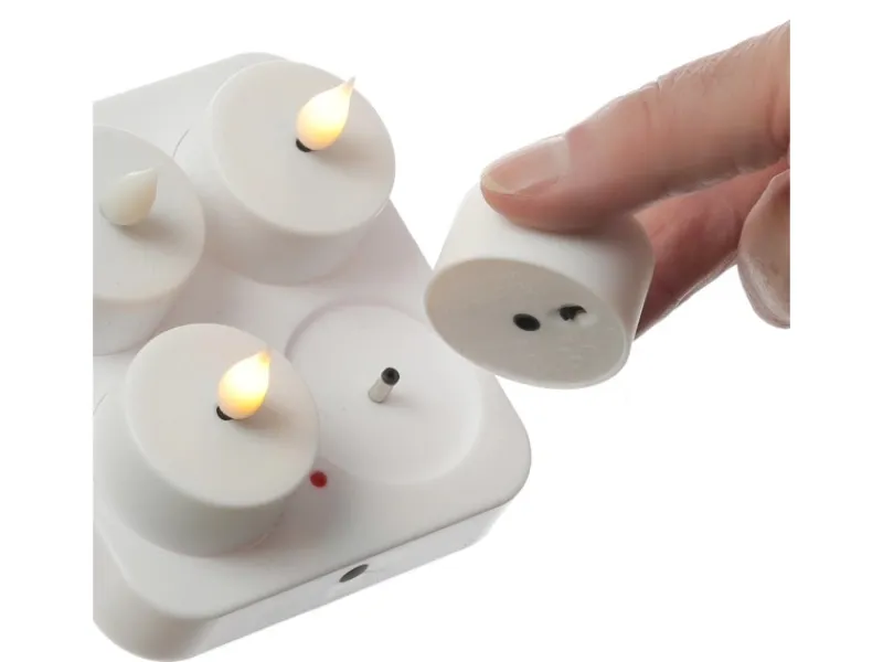 MARELIDA LED Teelichter 4 Stück Mit Ladestation USB Wiederaufladbar D 4cm Flackernd Weiß