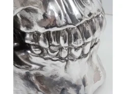 MCW Tische^Beistelltisch Totenkopf A19 Polyresin Glastisch Wohnzimmertisch Silber 52x55x55cm