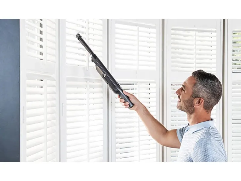 Reinigung^Shark Akku-Handsauger WV200EU