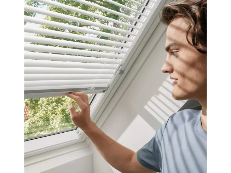 Velux Jalousien^Jalousie Manuell PAL F08 7001SWL 66 cm x 140 cm Weiß