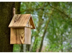 Dobar Geflammter Nistkasten mit Anflugleiste 23,5 cm x 17,5 cm x 33 cm Kiefer