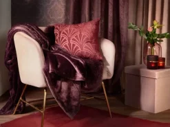 Fleece-Decke Blush Bordeaux 150 cm x 200 cm Lila