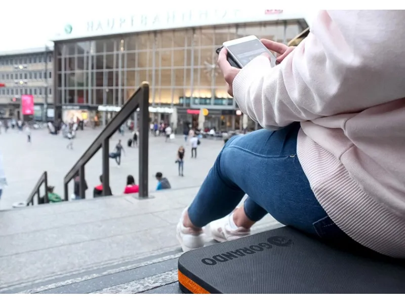 GORANDO Premium Kniekissen für Garten Haus Werkstatt Sitzkissen Kniematte 44x22cm Orange