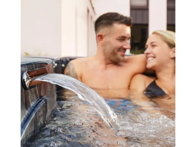 Online Home Deluxe Whirlpool Black Marble für 3 Personen 210 x 160 x 85 cm