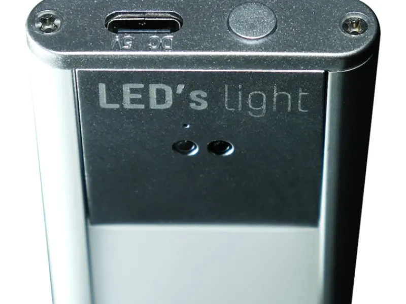 Clearance LED-Unterbauleuchte Wellensensor 320 lm 3000-6000 K CCT 80 cm Silber