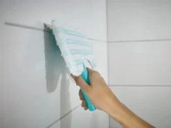 Leifheit Fliesen-& Wannenwischer Flexipad mit Teleskopstiel