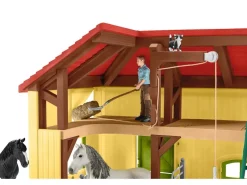 New Schleich Pferdestall