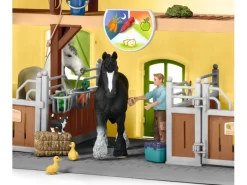 New Schleich Pferdestall