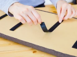 Best Wandkissen Dreieck 15 cm x 30 cm Samt Mint